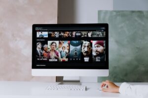 regardez vos films et séries préférés gratuitement en streaming sur coflix. profitez d'un large catalogue de contenus sans inscription et en haute qualité !